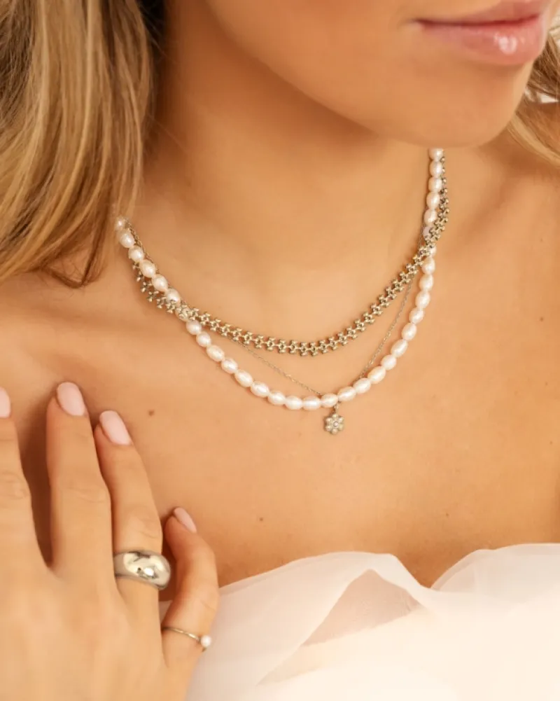 Finaste Ring met pareltje Sale