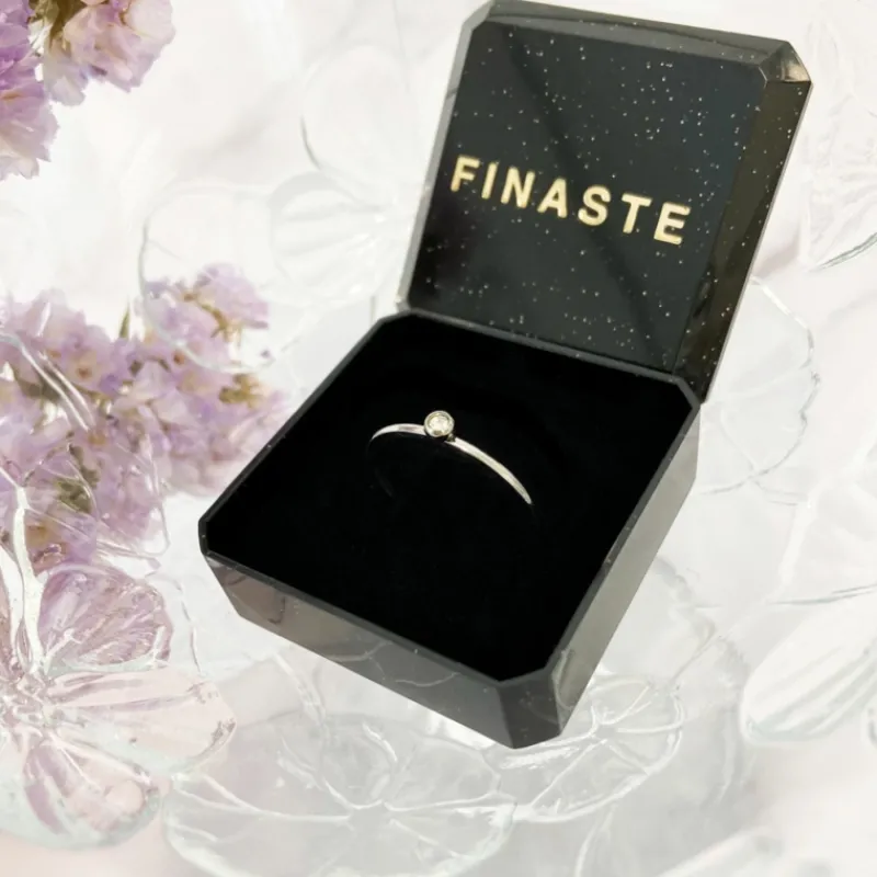 Finaste Ring met Steentje kleur zilver Sale