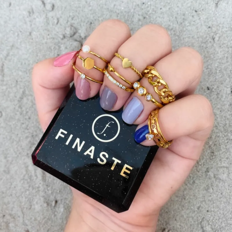 Finaste Ring met steentjes goud kleurig Outlet