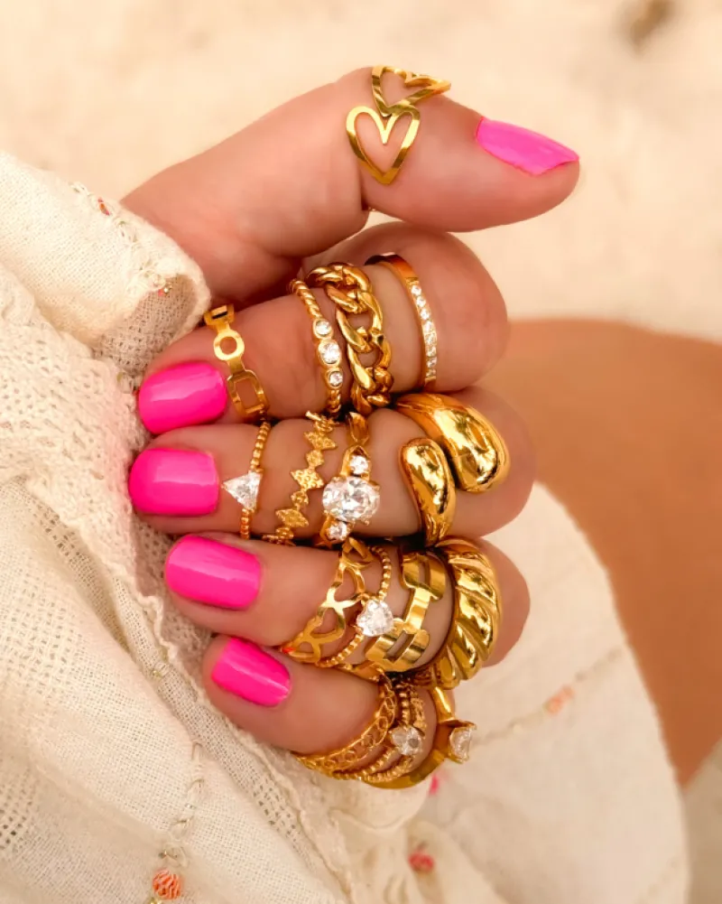 Finaste Ring met steentjes goud kleurig Outlet