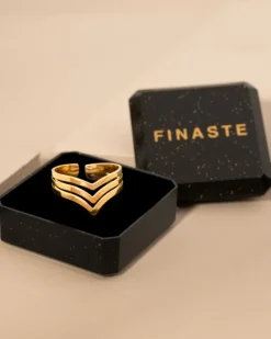Finaste Ring triple V goudkleurig Discount
