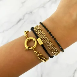Finaste Satin initial armbandje zwart gold plated Hot