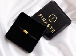 Finaste Satin initial armbandje zwart gold plated Hot
