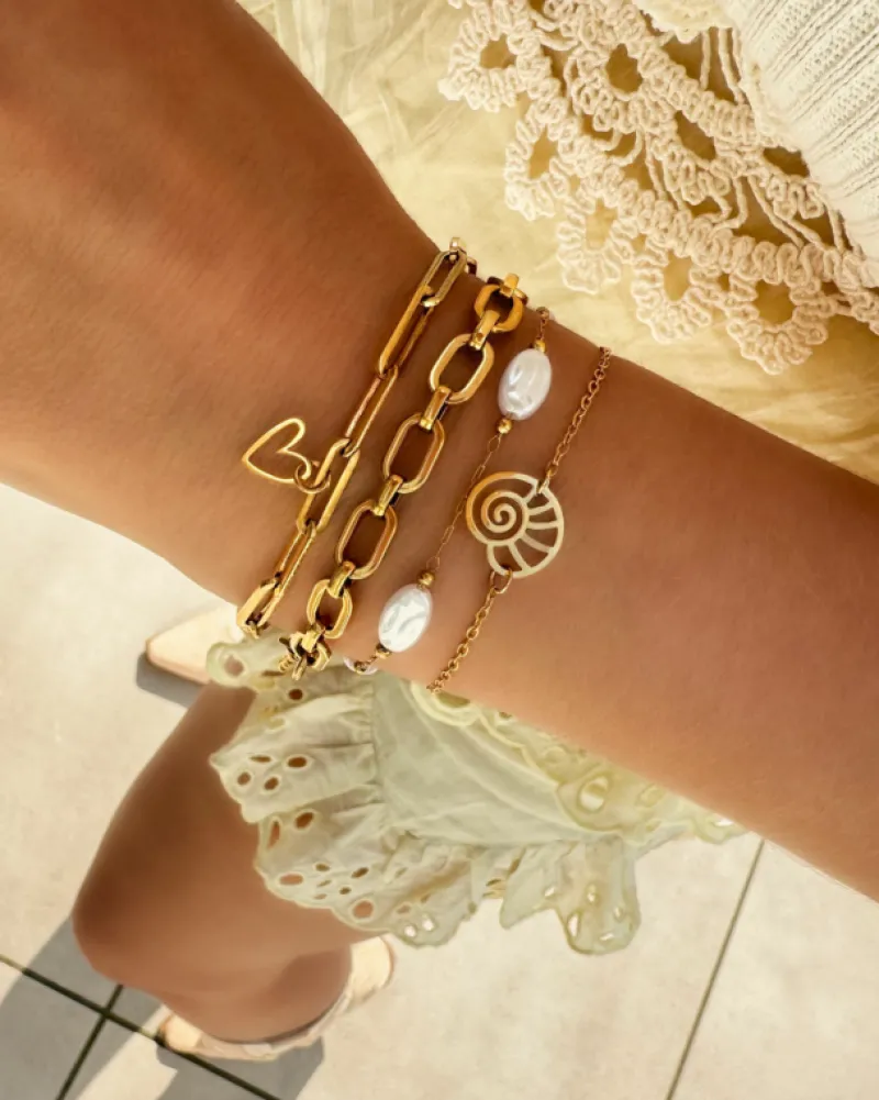 Finaste Schakelarmband met hartje goudkleurig Discount