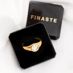 Finaste Smiley Ring Wit Goldplated Best