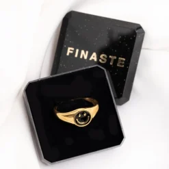 Finaste Smiley Ring Zwart Goldplated Online