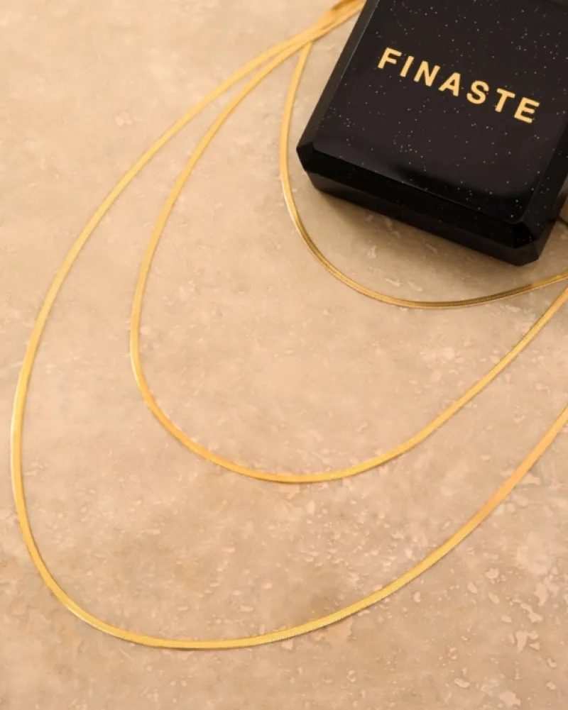 Finaste Snake ketting triple goudkleurig Outlet