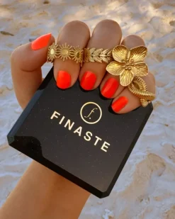 Finaste Statement ring gekruist met streepjes goudkleurig Best