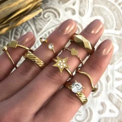 Finaste Statement Ring met Steen Goud kleurig Outlet