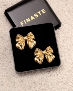 Finaste Strik oorbellen kleur goud Fashion