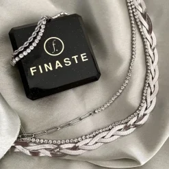 Finaste Tennis necklace Sale