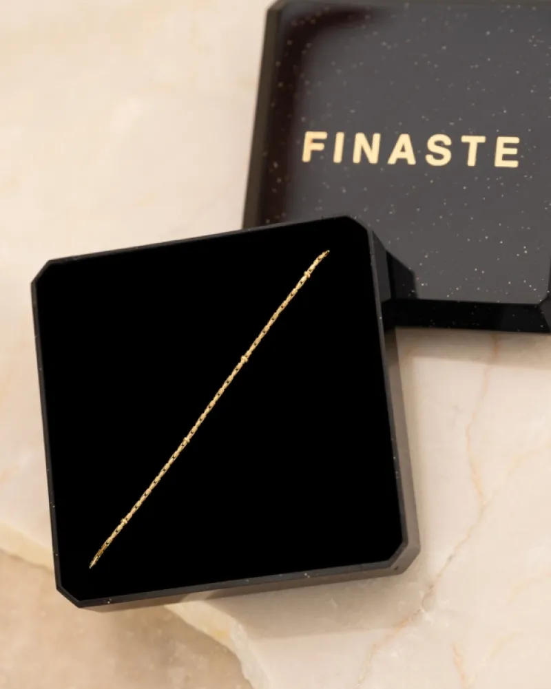 Finaste Tiny chain armband goudkleurig Outlet