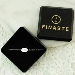Finaste Trendy armbandje met 4 letters Fashion