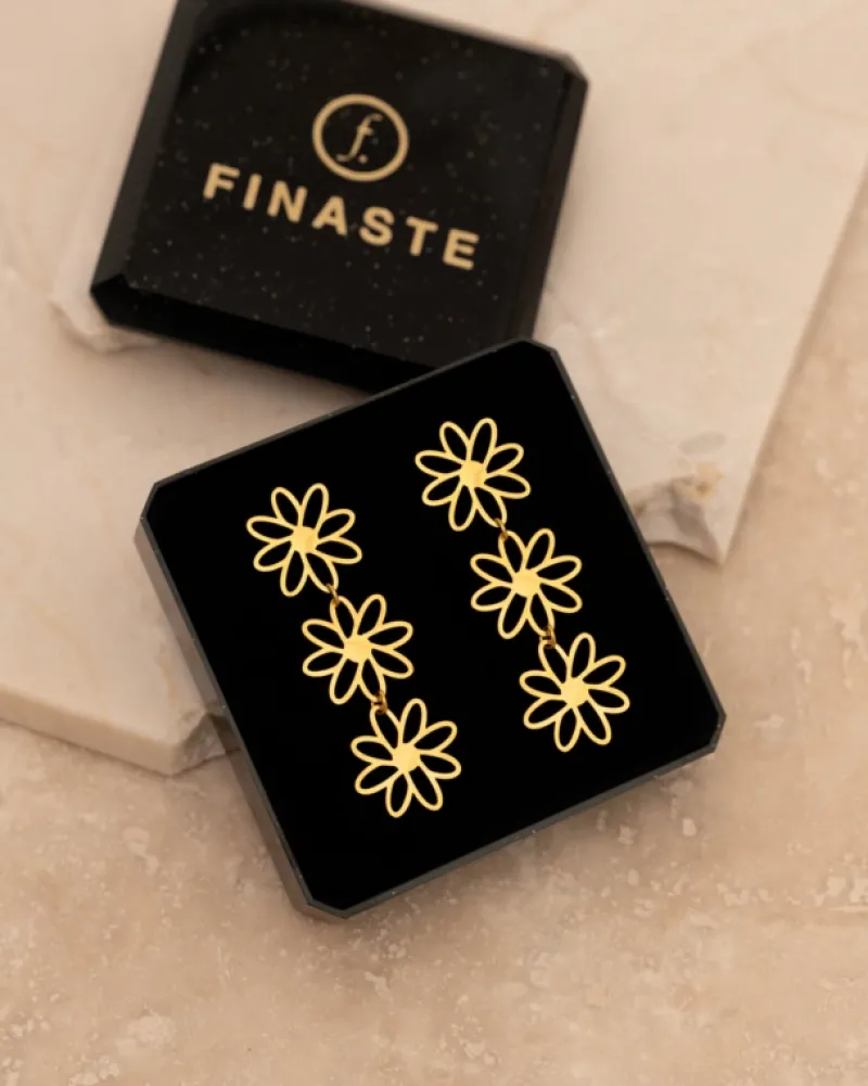 Finaste Triple flower earrings goldplated Online