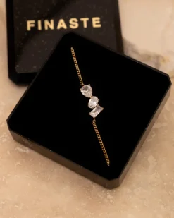 Finaste Triple gem bracelet goldplated New