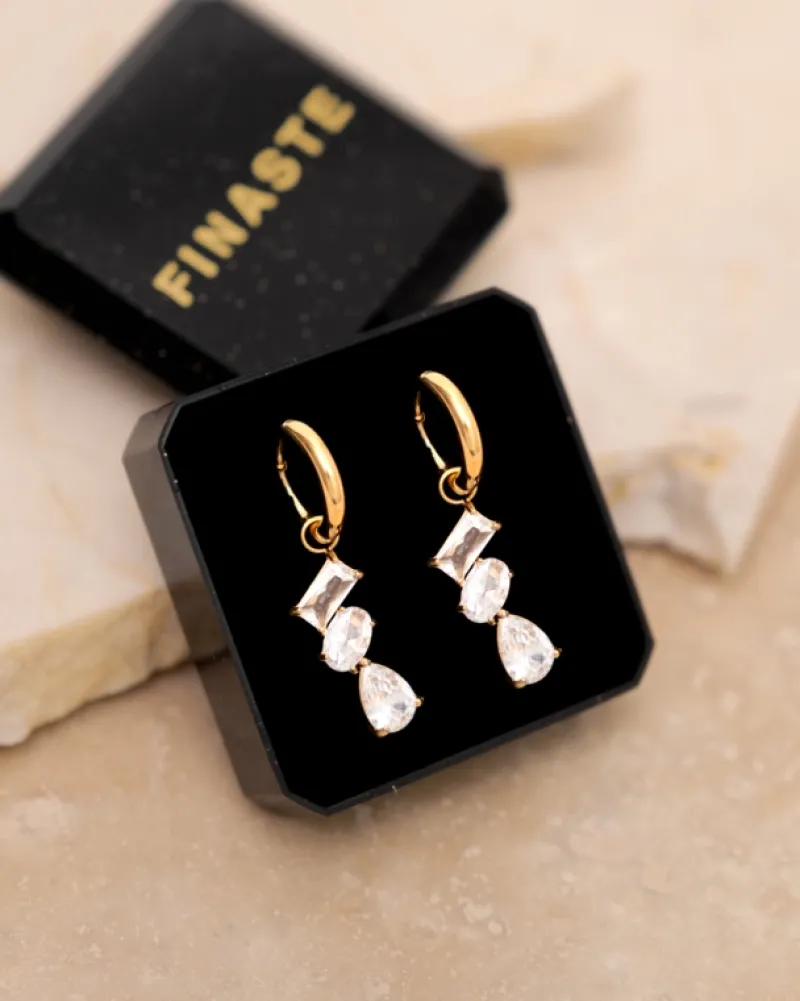 Finaste Triple gem earrings goldplated New