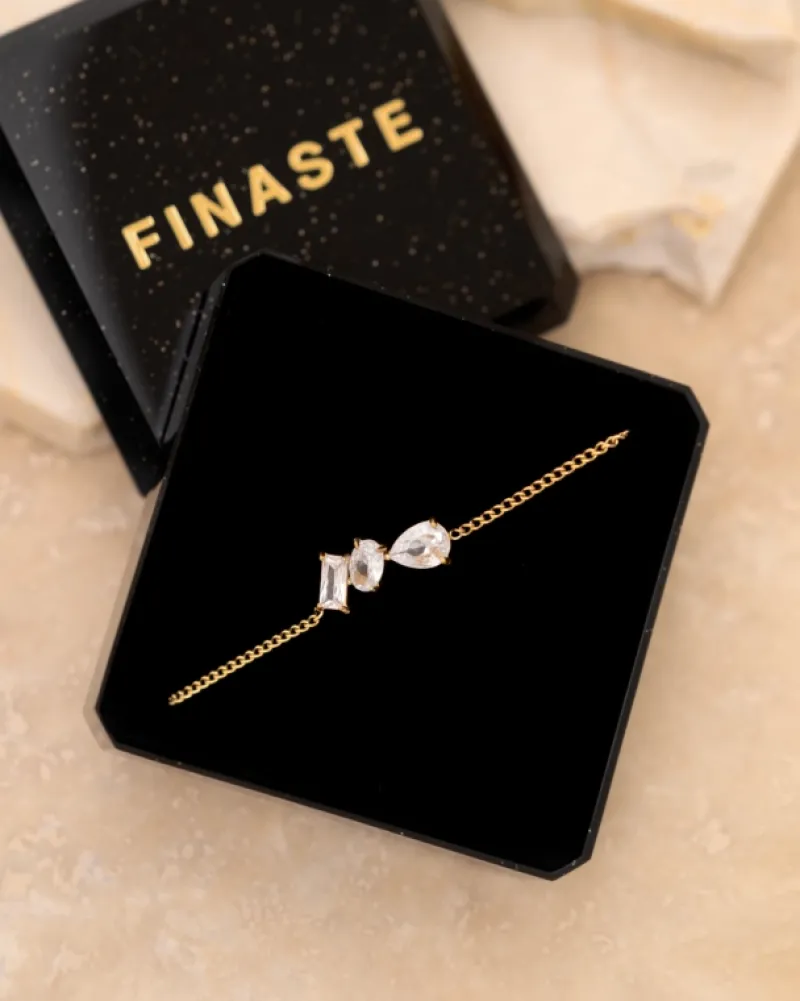 Finaste Triple gem necklace goldplated Online