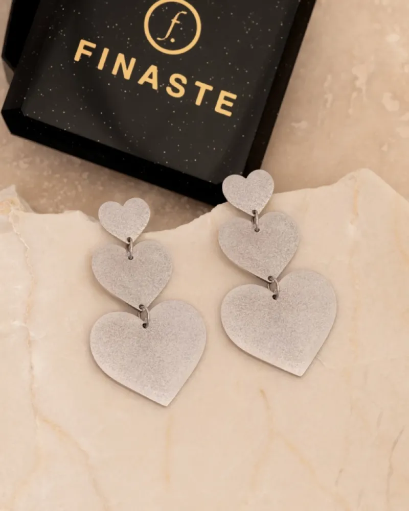 Finaste Triple heart earrings New