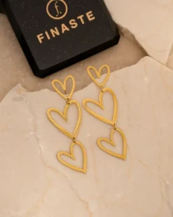 Finaste Triple open heart earrings goldplated New