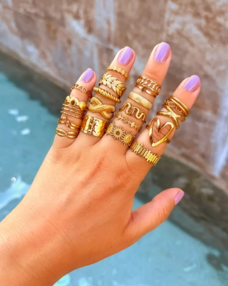 Finaste Verstelbare ring met golven goudkleurig Clearance