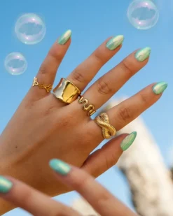 Finaste Vintage flower ring goldplated Fashion