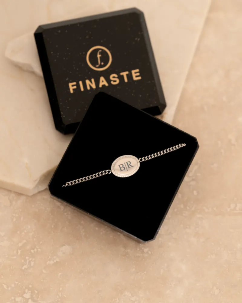 Finaste Vintage initial bracelet Fashion