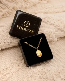 Finaste Vintage initial necklace goldplated Sale