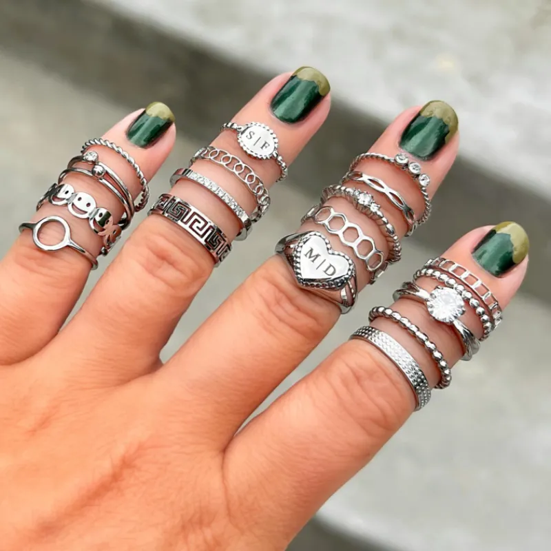 Finaste Vintage Initial Ring Discount