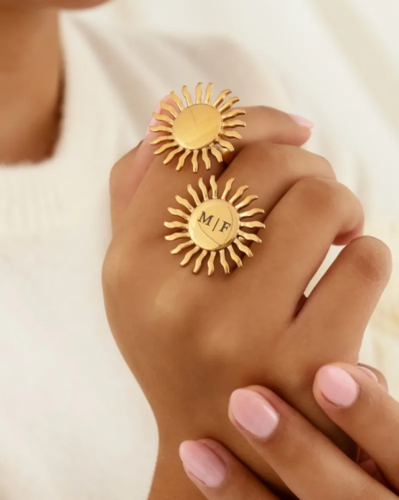 Finaste Zon ring initials goudkleurig Best